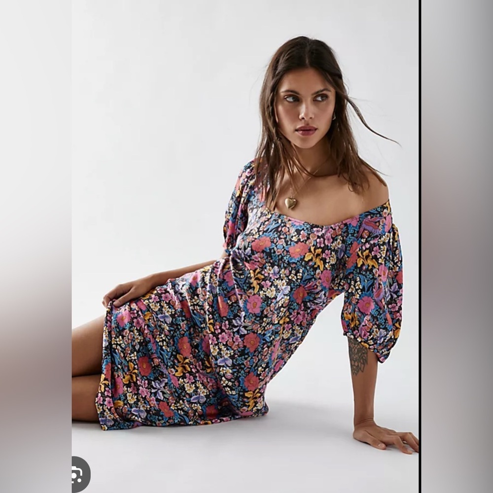 SPELL Last Drinks Bias Midi Dress – Small – Silky Floral